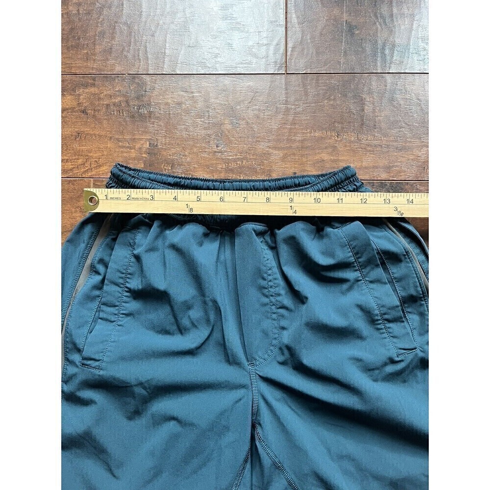 Lululemon Mens Casual Active Lined Work Out Shorts READ BELOW - Picture 7 of 9
